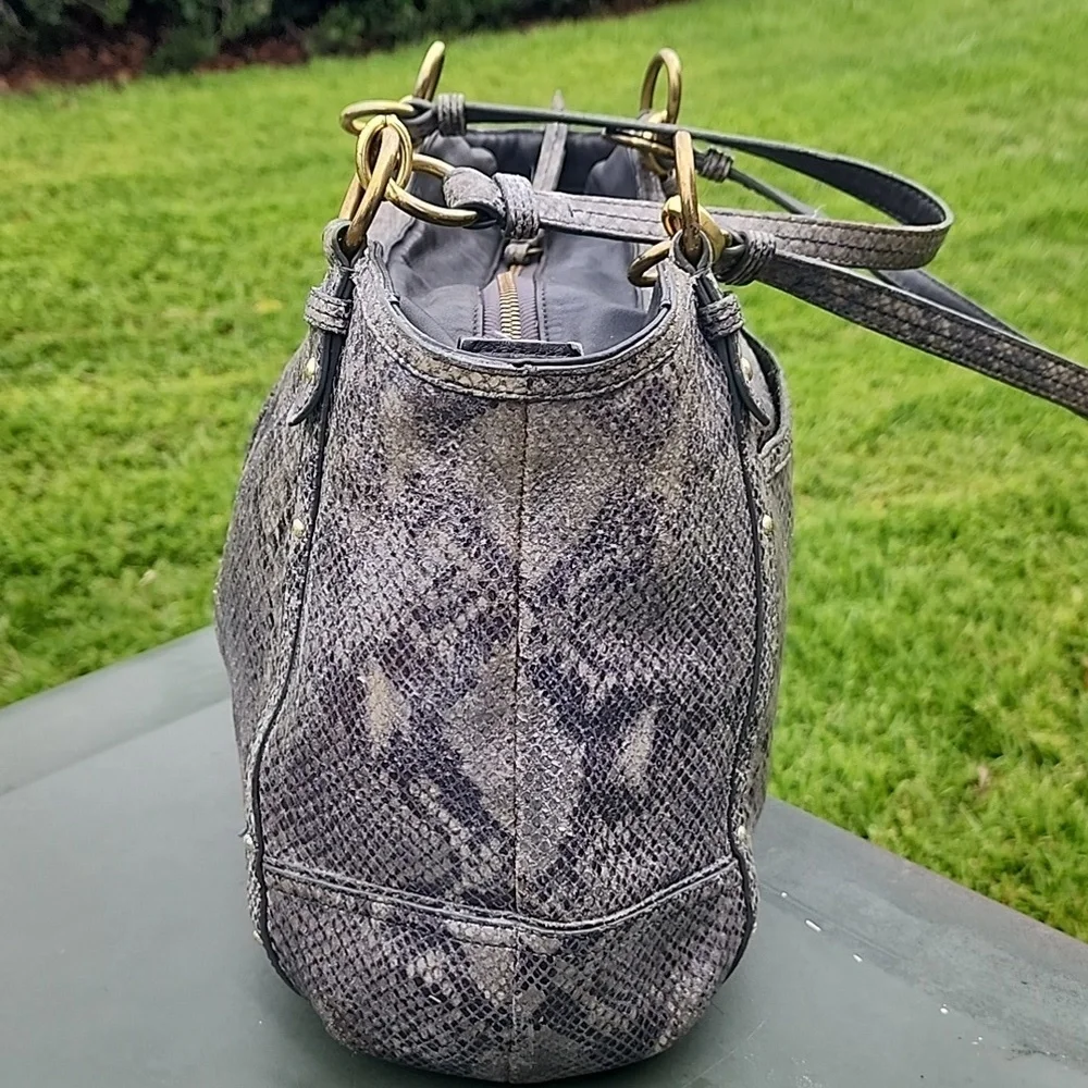 Coach Light Grey/Beige Python Embossed Leather Shoulder Tote Bag - Picture 2 of 15